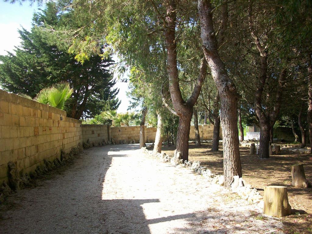 Appartamenti Turistici Aprile Antonio Luigi 보르가네 외부 사진
